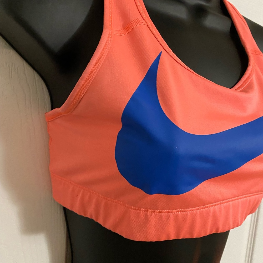 Nike Sports Bra - Picture 3 of 4